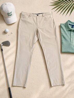 PGA TOUR Pull-On Golf Pants Khaki Stretch XL (32)